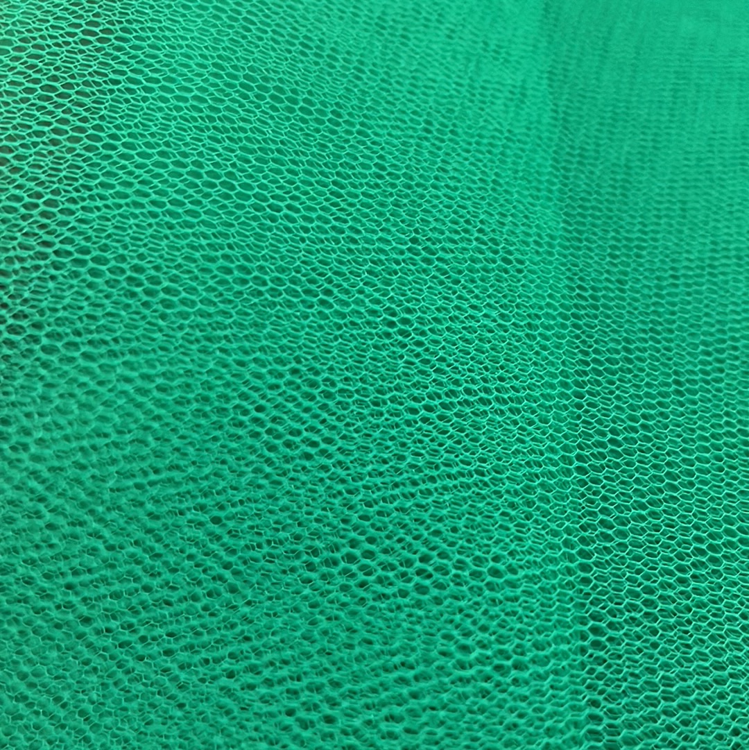 1 metre Flare Free Dress Net Fabric x 132cm - Emerald Green