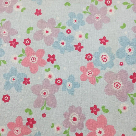 1 Metre 100% Cotton Doodle Flower Print x 45 - Blue T117